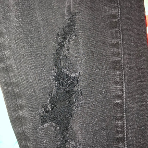 Black American Eagle Ripped Jeans - Picture 4 of 7